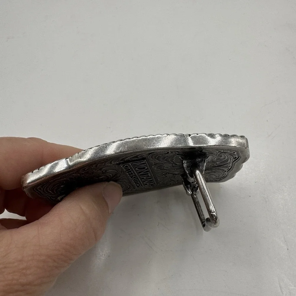 Montana Silversmiths waving american
